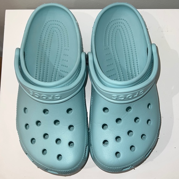 Pure Water Crocs - Picture 4 of 5